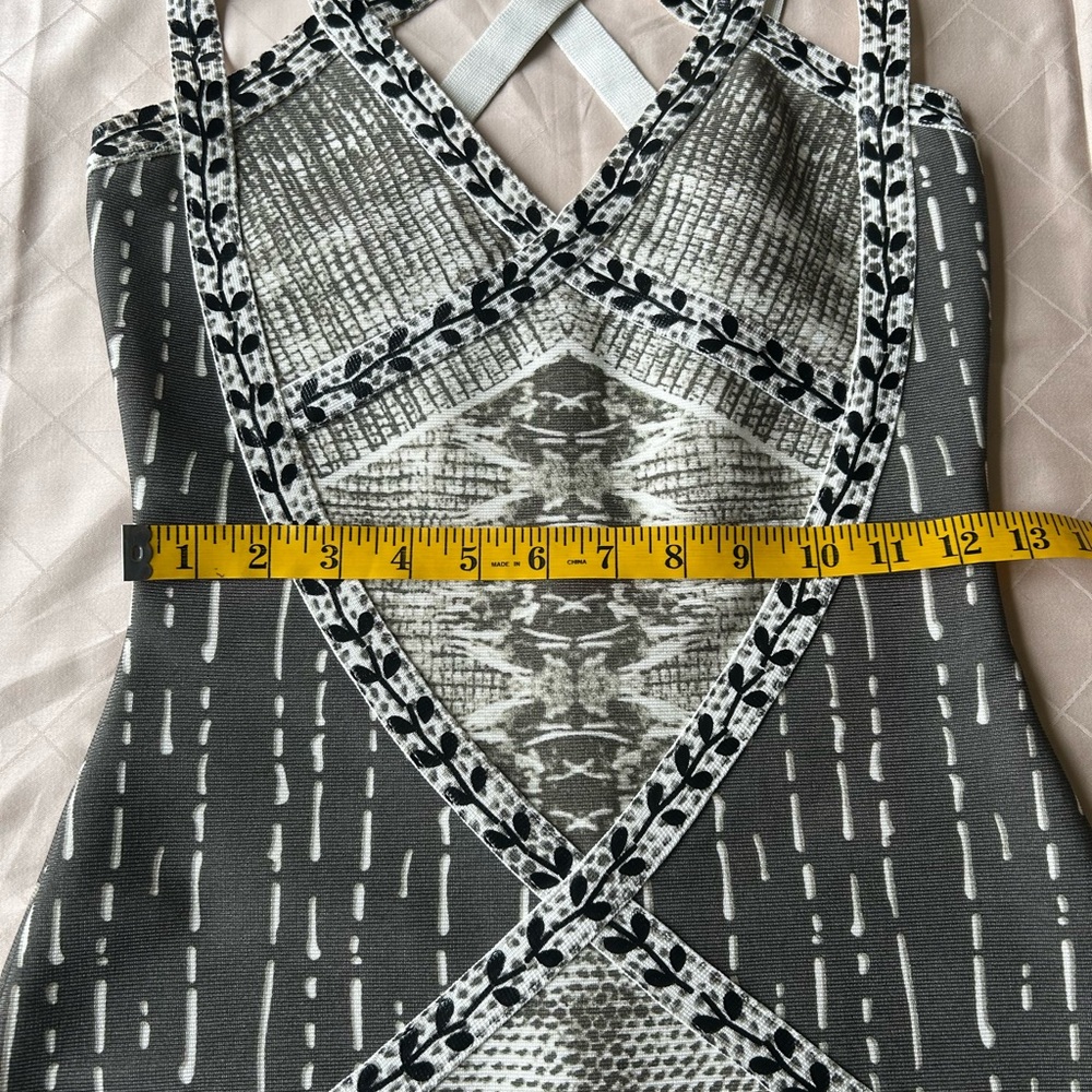 Sara Boo Cut Out Halter dress size S. Bandage style Bodycon dress. White/black. - Picture 14 of 16